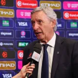 Biv&scaron;i izbornik Srbije (77) nakon trijumfa tražio broj novinarke, snimka postala viralna