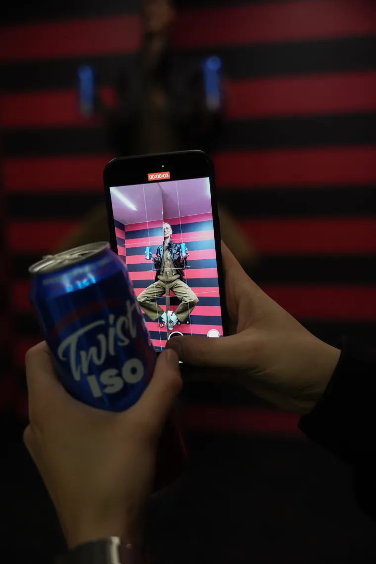 TWIST ISO u Muzeju iluzija predstavio kampanju koja mijenja pogled na hidrataciju