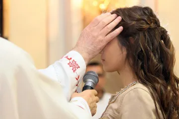 Pitali smo vas 'Koliko se daje za kumstvo na krizmi?' i većinom se slažete: 'Izgubili smo kompas'