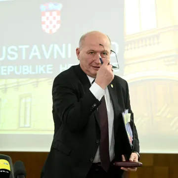 Miroslav &Scaron;eparović nakon 17 godina napu&scaron;ta Ustavni sud: Evo kako se oprostio od kolega