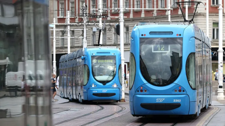 ZET-ov tramvaj usred vožnje promijenio smjer, vozač &scaron;okirao putnike: 'Ja idem doma'