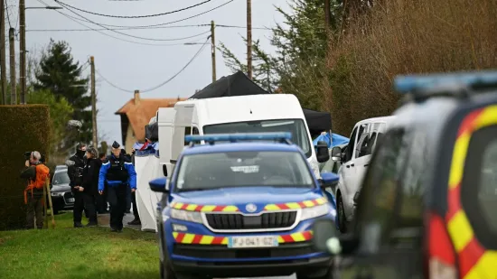 Dječak (9) godinama bio zatočen u kombiju: 'Ležao je gol, na hrpi smeća pored izmeta'