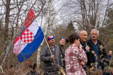 Valjda neće nitko pod auto! Na rallyju rakija, gemi&scaron;ti, čvarci, kobase i zelje, a stigli i tambura&scaron;i