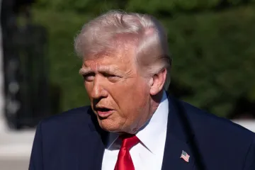 Tijekom pregovora zamalo izbila tučnjava? Oglasio se Trump: 'Odmah pokrećemo blokadu Hormuza'