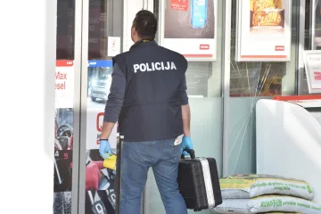 Maskirani razbojnik opljačkao benzinsku na Pe&scaron;čenici, prijetio vatrenim oružjem