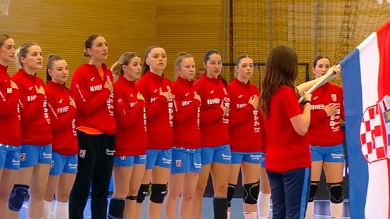 Poslu&scaron;ajte kako Sesvete pjevaju Lijepu na&scaron;u