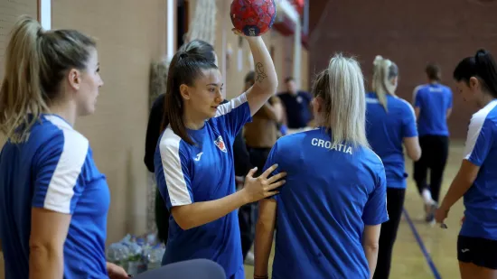 Rukometa&scaron;ice s lakoćom svladale Kosovo i zavr&scaron;ile uspje&scaron;ne kvalifikacije