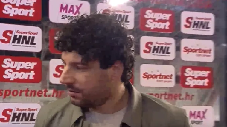 Trener Carević daje izjavu, a reklamni pano samo je 'od&scaron;etao'