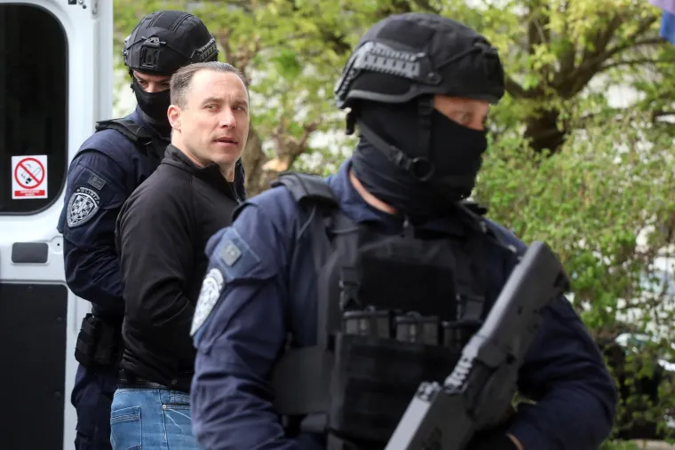 Srđan Mlađan ponovno na sudu: Vi&scaron;estruki ubojica stigao u pratnji specijalaca