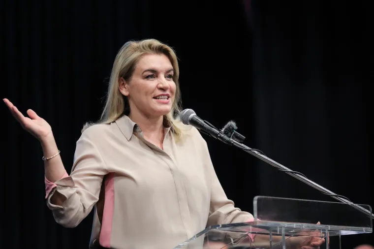 Kad nije u &scaron;tiklama bira tenisice, obožava kelj varivo i fa&scaron;irance: 'Korektor je moj saveznik'