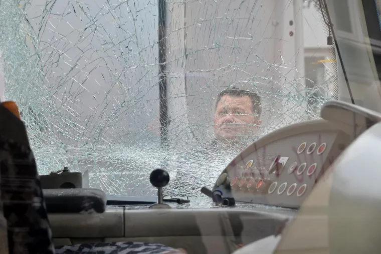 Zastoj u centru Zagreba zbog sudara kamiona i tramvaja: Staklo je posvuda, ove linije voze zaobilazno