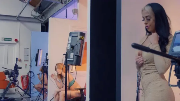 Iza kulisa seksa i milijuna: Otkrij svijet 'cam djevojaka'