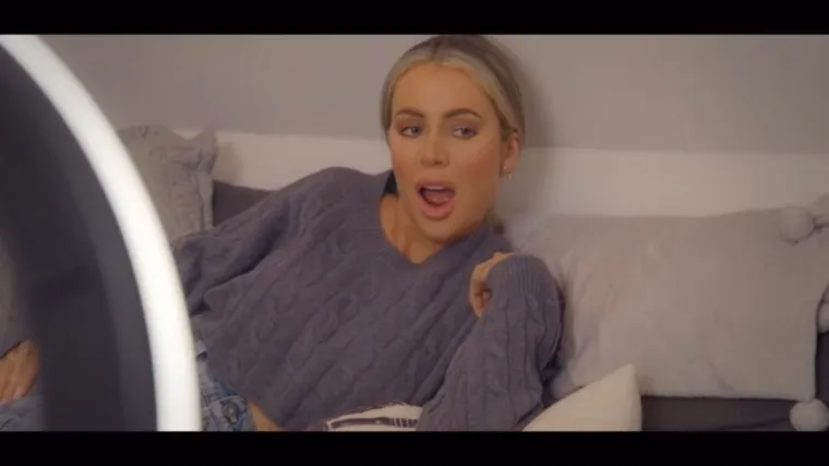 Iza kulisa seksa i milijuna: Otkrij svijet 'cam djevojaka'