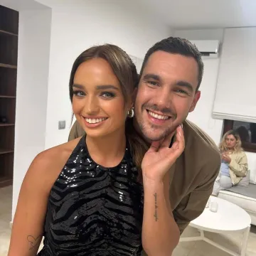 Kajin tata stigao u Zagreb pa objavio fotografiju s Karlom: Evo &scaron;to je rekao za njihovu vezu