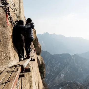 Izazov koji ledi krv u žilama: Najopasnija planinarska staza na svijetu samo za najhrabrije