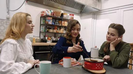 Zavirili smo na set &bdquo;Divljih pčela&ldquo; i otkrili njihov najtopliji ritual između snimanja scena