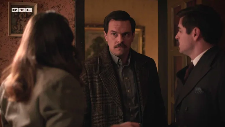 Čavka ulovi Manuelu i Vicu u strastvenom zagrljaju