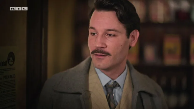 Čavka ulovi Manuelu i Vicu u strastvenom zagrljaju