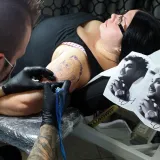 Ne, ovo nije AI: Djevojka iz Krapine &scaron;okirala Houdeka, posvetila mu ogromnu tetovažu