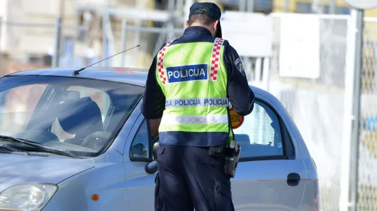 Pijani Srbin &scaron;okirao policiju kod Zadra: Evo koliko je promila imao, ovo je blizu kome