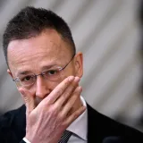 Orbanov jastreb utihnuo, a njegov vojni avion napustio zemlju: 'Uni&scaron;tava dokumente'