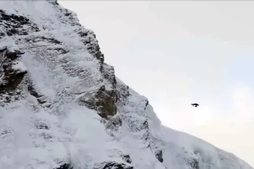 Njima niti nebo nije granica: Spektakularni Base jump iznad Alpa
