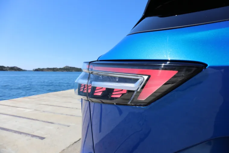 Vozili smo SUV za poželjeti: Oti&scaron;li smo iz Zagreba do &Scaron;ibenika i natrag. Krafne su odlične!