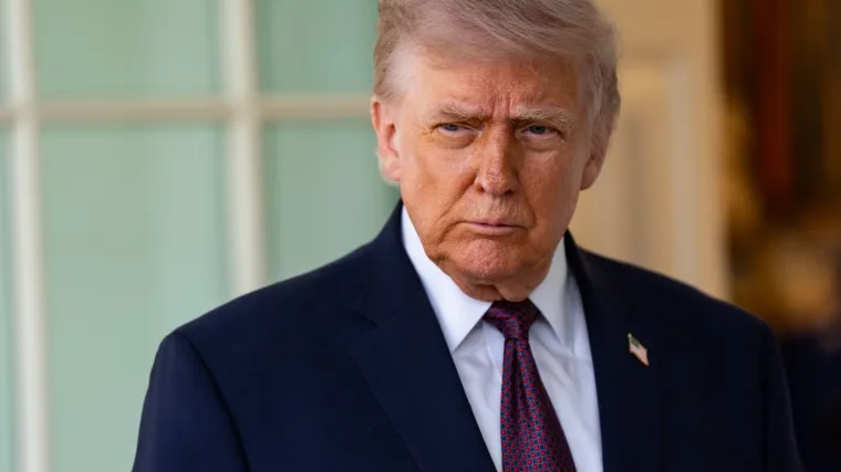 Trump: 'Ne&scaron;to bi se moglo dogoditi u sljedeća dva dana'