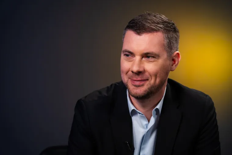 Hrvati sve vi&scaron;e izbjegavaju vijesti, a prostor preuzimaju dezinformacije