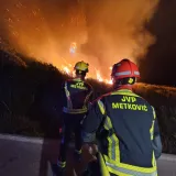 Burna noć iza vatrogasaca: Uga&scaron;en požar u dolini Neretve, &scaron;teta je velika