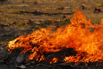 Prijeti joj do 19.900 eura kazne! Nasred ceste u Međimurju uzela baklju i napravila kaos