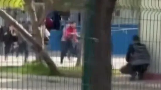 Biv&scaron;i učenik do&scaron;ao sa sačmaricom u &scaron;kolu i krenuo u pokolj: Ranio 16 kolega pa presudio sebi