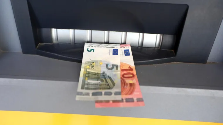 Dvojac ostao bez 23.000 eura: Evo kada im se upalila lampica da ne&scaron;to 'ne &scaron;tima'