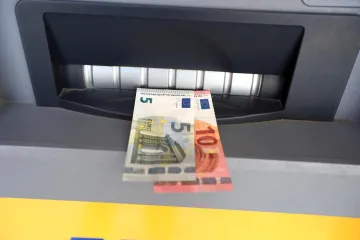 Dvojac ostao bez 23.000 eura: Evo kada im se upalila lampica da ne&scaron;to 'ne &scaron;tima'