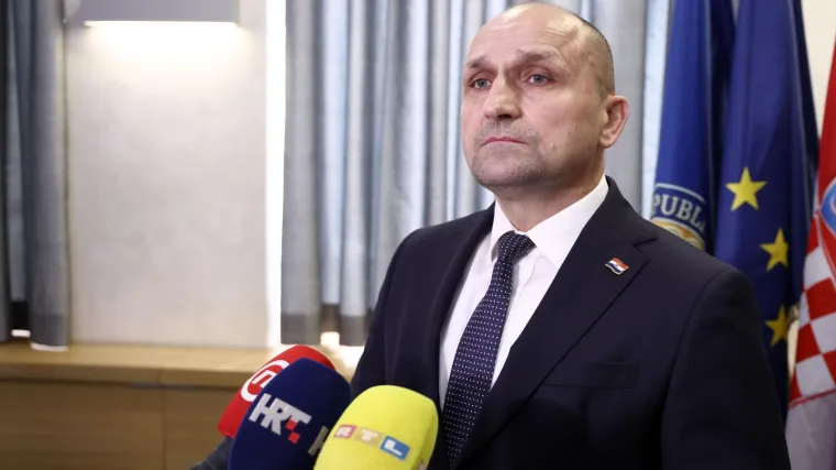 Anu&scaron;ića pitali o tri obalna ophodna broda: 'Zavr&scaron;it ćemo ih po povoljnijoj cijeni'