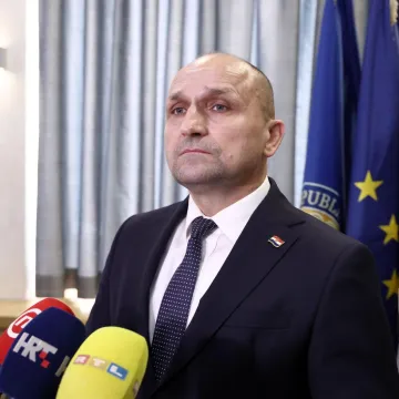 Anu&scaron;ića pitali o tri obalna ophodna broda: 'Zavr&scaron;it ćemo ih po povoljnijoj cijeni'