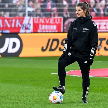 Nova trenerica biv&scaron;eg 'Vatrenog' na meti seksističkih uvreda: Klub odgovorio