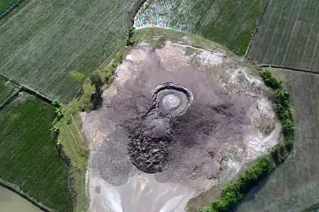 Stručnjaci pozivaju na oprez: Neobičan prirodni fenomen privlači sve vi&scaron;e turista