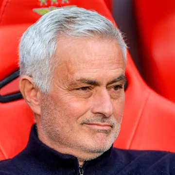 Mourinho se vraća u Englesku i preuzima klub svog mentora?