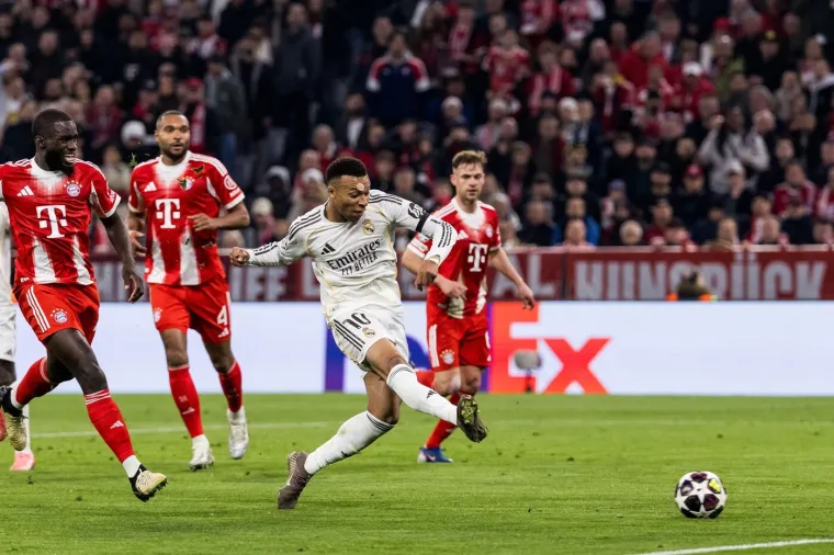 Ludnica u Munchenu! Bayern u jo&scaron; jednom klasiku Lige prvaka i pravoj golijadi izbacio Real