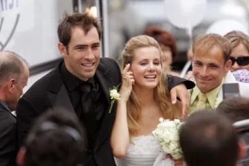 Tudor organizirao 'operaciju' da sakrije prelijepu Stefaniju, a onda priredio scenu za pamćenje