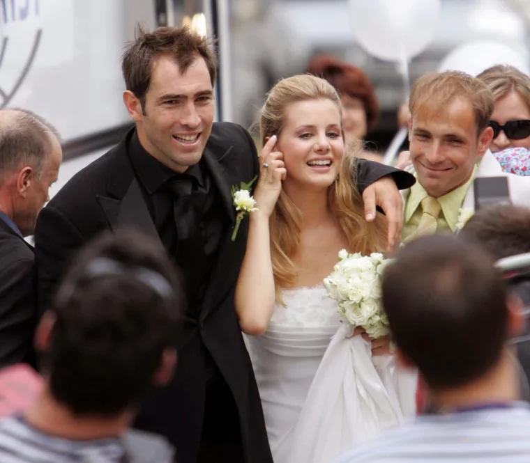 Tudor organizirao 'operaciju' da sakrije prelijepu Stefaniju, a onda priredio scenu za pamćenje