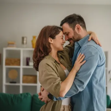 &Scaron;est suptilnih znakova da vam je partner vjeran: 'To znači da ima snažan osjećaj odanosti'