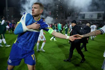 Džeko je kod srpskog čudotvorca koji brine i o Vatrenima: Uhvaćen je u neočekivanom dru&scaron;tvu