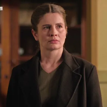 Đordano se udvara Zori, a Katarina odlazi u posjet Jakovu