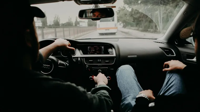 Stručnjak za automobile poja&scaron;njava: Zabluda o vožnji 'u leru' može vas skupo ko&scaron;tati