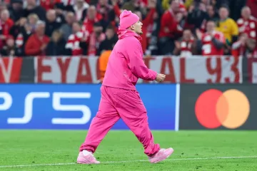 Legenda kipti na svog igrača zbog odjevne kombinacije: 'Dobiti će bukvicu'