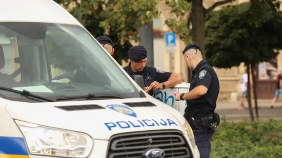 Odron zemlje i asfalta zatrpao radnika (53): Zavr&scaron;io je u bolnici s te&scaron;kim ozljedama