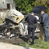 Izgorio Audi Q8 u vlasni&scaron;tvu žene (58): Pogledajte &scaron;to je ostalo od njega