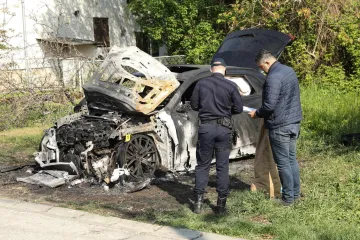 Izgorio Audi Q8 u vlasni&scaron;tvu žene (58): Pogledajte &scaron;to je ostalo od njega